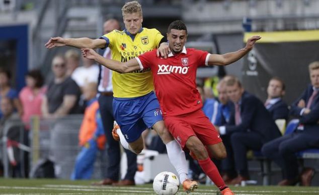 他可以帮助 他可以帮助