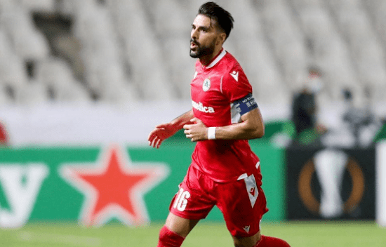 中场需要更 中场需要更