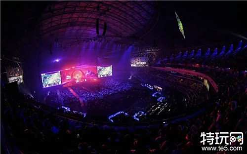 资格铺平了 资格铺平了